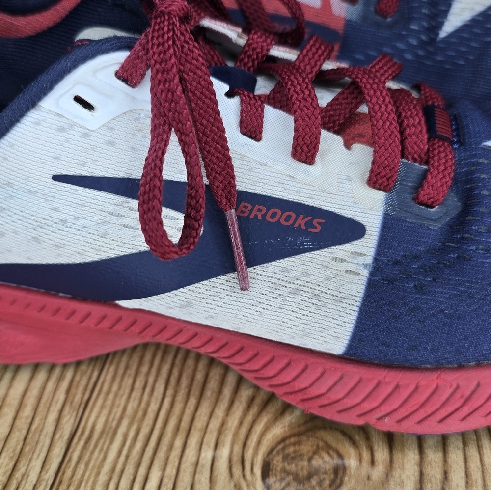 BROOKS Women's Launch 8 Running Sneaker Texas Flag Patriotic Size 6 - Picture 8 of 11